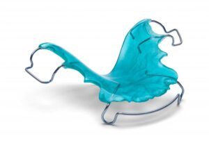 Close-up of retainer. 